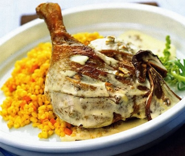 утка с грибами. утка фаршированная курицей. томленая утка. утка тушеная. тушеная утка с грибами.