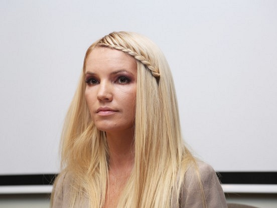 Liene Skulme skaidro, kāpēc precēti vīrieši meklējot “asumiņu”