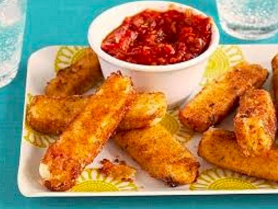 Baklažānu pirktiņi ar Marinara mērci