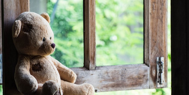 Palīdzību lūdz 3 bērniņiem, kuri zaudējuši mammu un tēti, lai viņus neieliktu bērnu namā