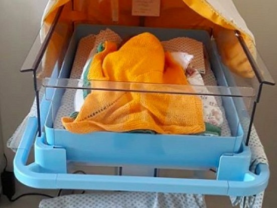 Jaunākās ziņas par mazajiem bērniem, kurus pametuši vecāki. Kā vari palīdzēt Tu!