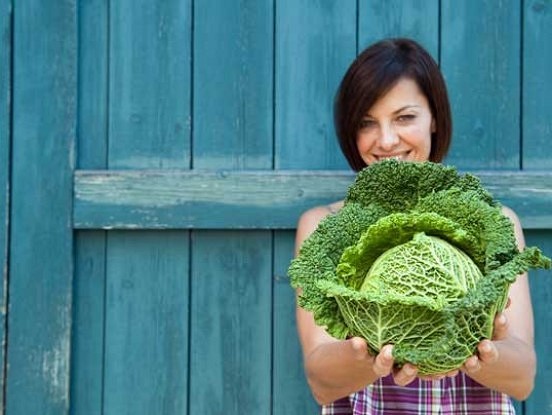 Trīs produkti, ko noteikti vajadzētu lietot sievietēm