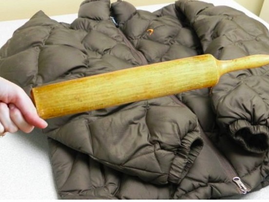 Kā atjaunot dūnu jakas pūkas pēc mazgāšanas