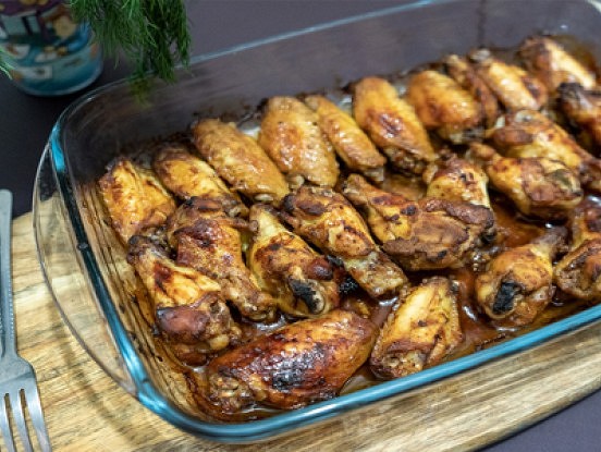 Vistu spārniņi medus – sojas mērcē