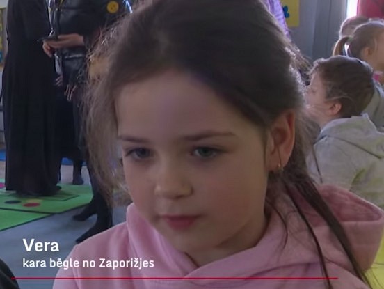 VIDEO: Aizkustinošs video, kurā runā kāda maza meitenīte no Ukrainas, ko viņa grib izdarīt ar Putinu jūs pārsteigs