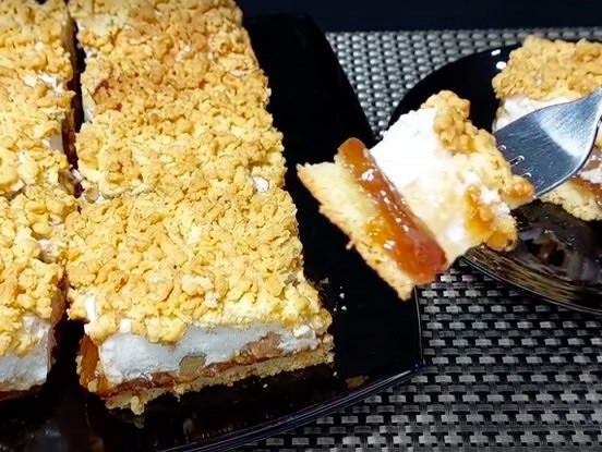 Šī recepte satricināja visu internetu.Ļoti gards pīrāgs