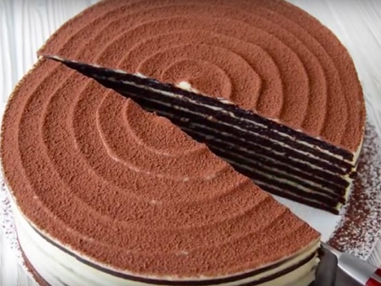 Šokolādes – medus torte ar krējuma krēmu “Spartaks”